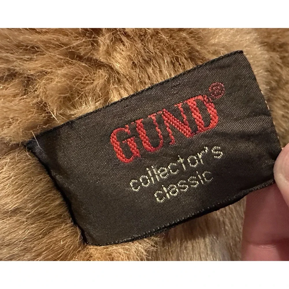 Vintage 1980 Gund Collector Classic Teddy Bear Brown Plush White Chest Medallion